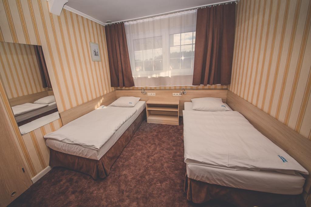 Pokoje Goscinne Truskawkowa 1A Zielona Góra Esterno foto