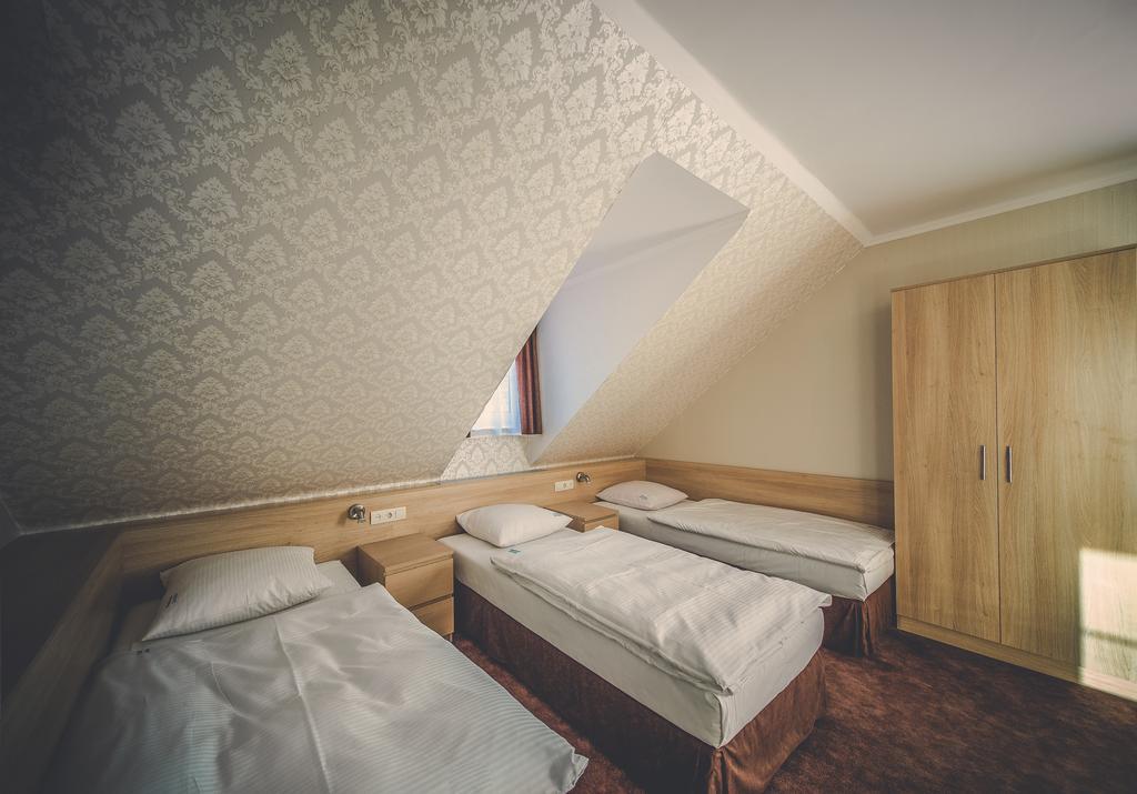 Pokoje Goscinne Truskawkowa 1A Zielona Góra Esterno foto